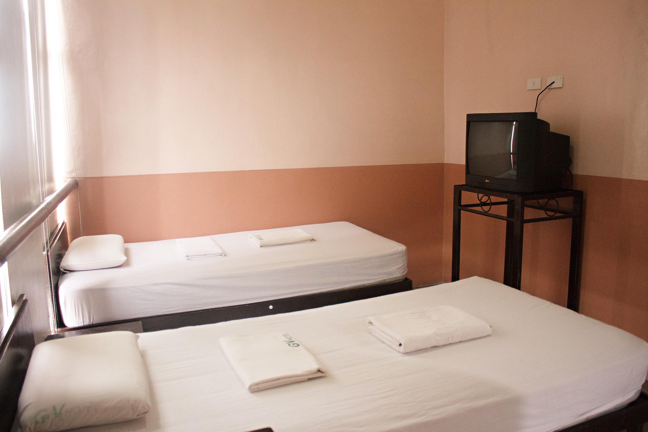 Gv Hotel - Ormoc Ngoại thất bức ảnh