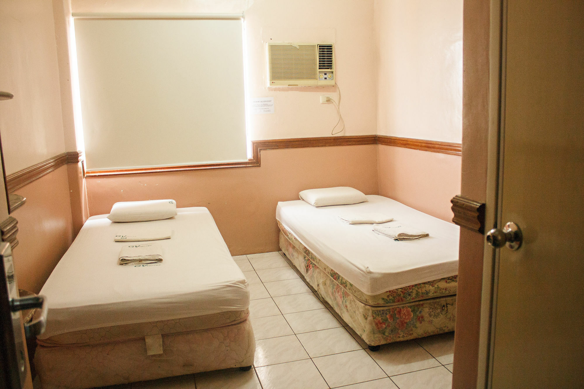 Gv Hotel - Ormoc Ngoại thất bức ảnh